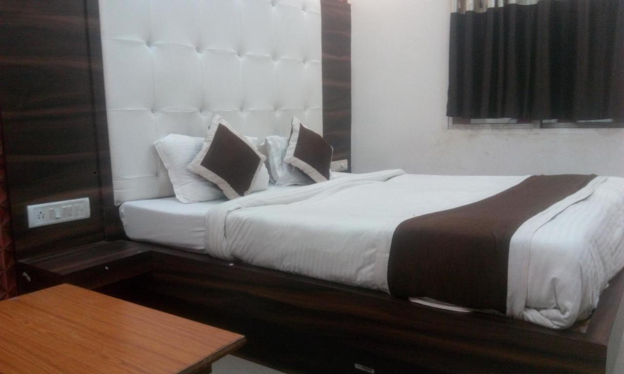 Hotel Priya Palace 兰契 外观 照片