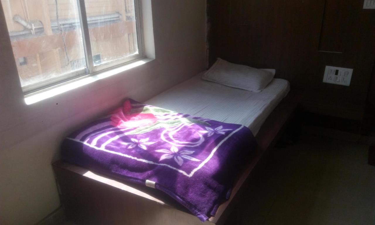 Hotel Priya Palace 兰契 外观 照片